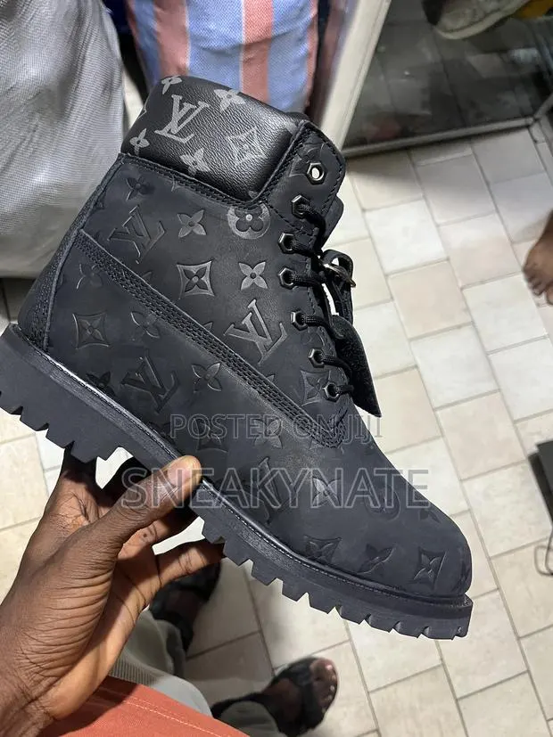 Men’S Black Timberland X Louis Vuitton Boots · Photo 1