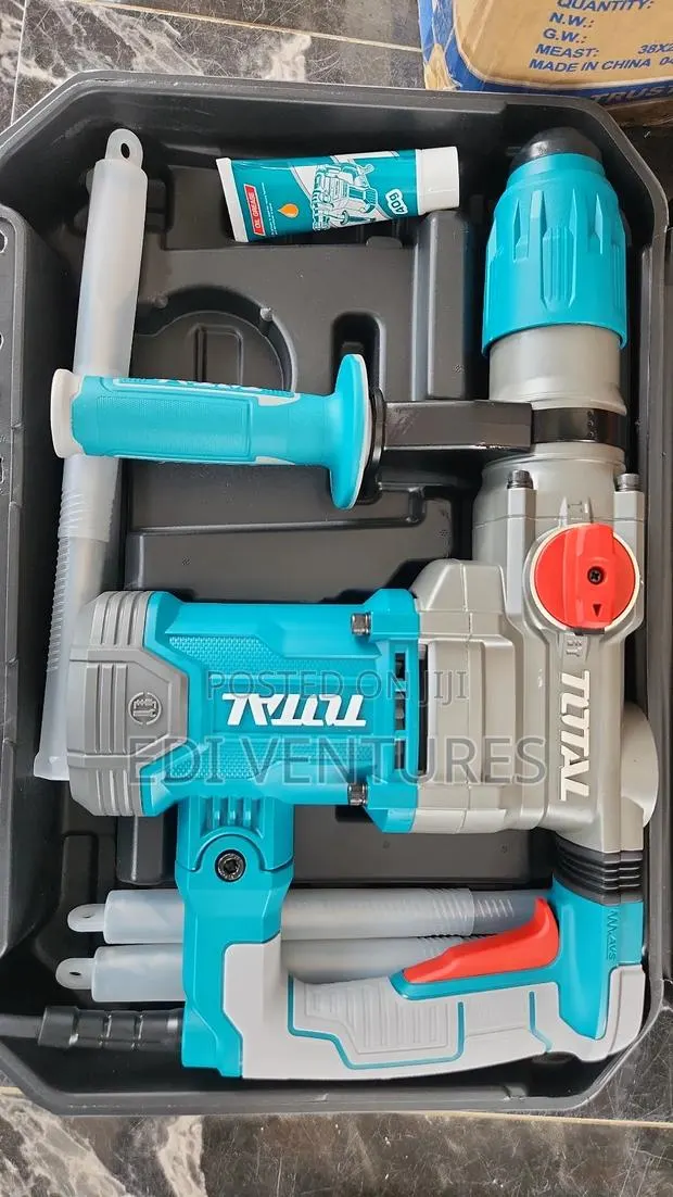 Total 1600w Rotary Hammer · Photo 1