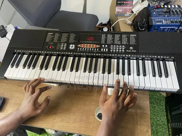 Yongmei Ym-288 61 Keys Keyboard · Photo 1