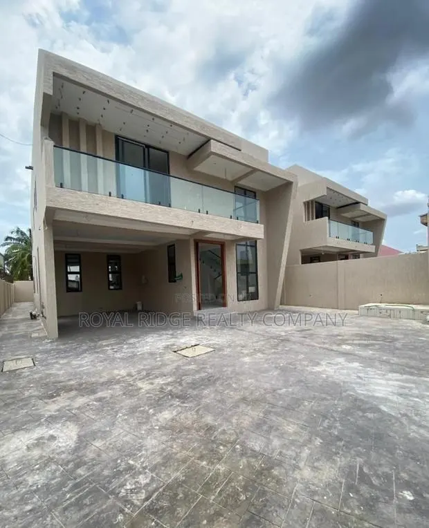 4bdrm House in Atomic On The, Accra Metropolitan for sale · Photo 1
