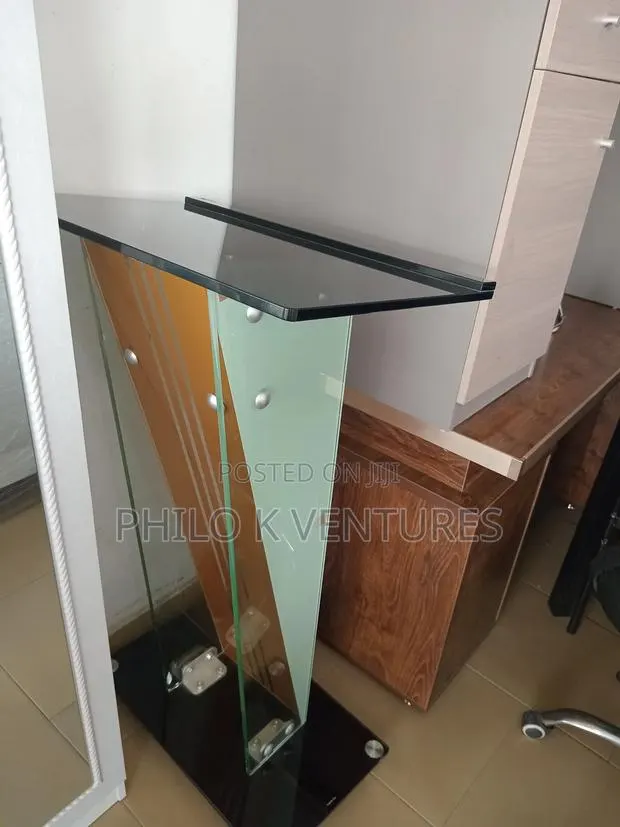 Customised Church Pulpits · Photo 1