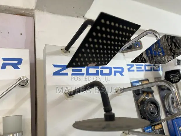 Anti Rust Shower Head Black Colour · Photo 3