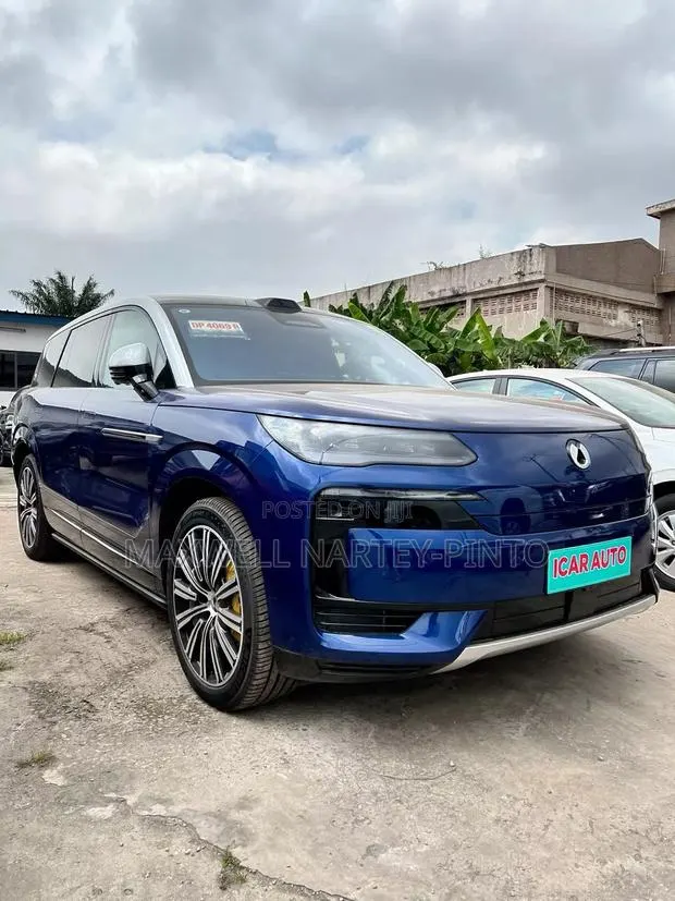 BYD E1 2025 · Photo 1