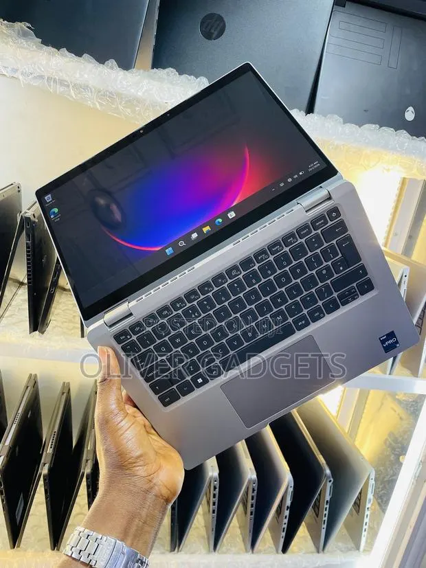 Laptop Dell Latitude 5330 16GB Intel Core i5 SSD 256GB · Photo 1