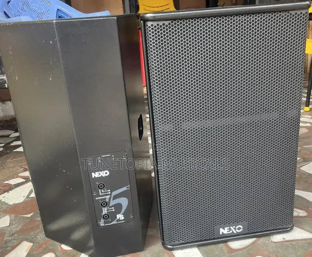 Nexo Ps15-R2 15" Passive Loudspeaker. · Photo 1