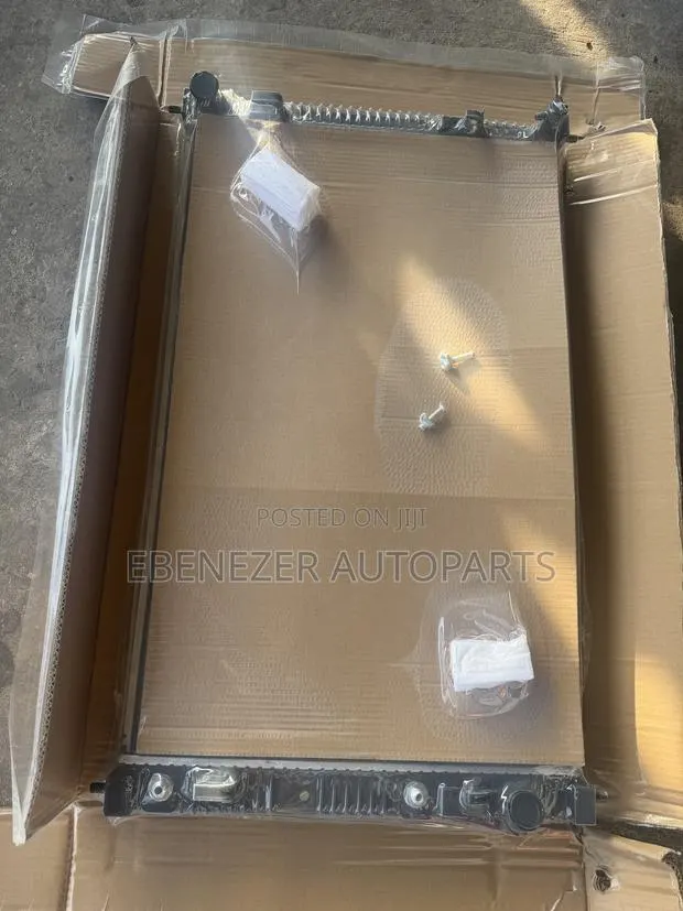 Mitsubishi Outlander Radiator Water Tank 2022 2023 2024 2025 2026 · Photo 1