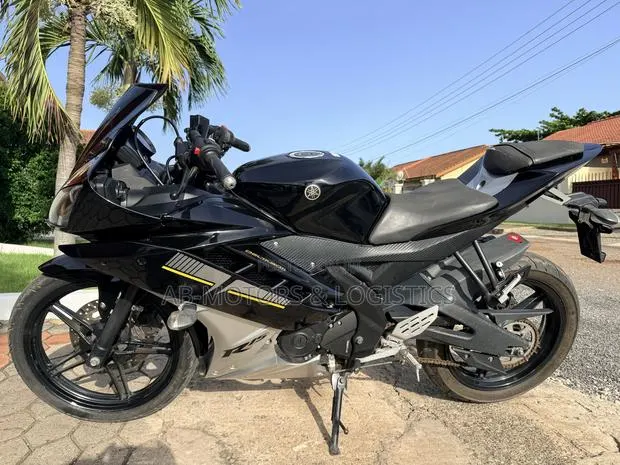 Yamaha 2016 Black · Photo 1