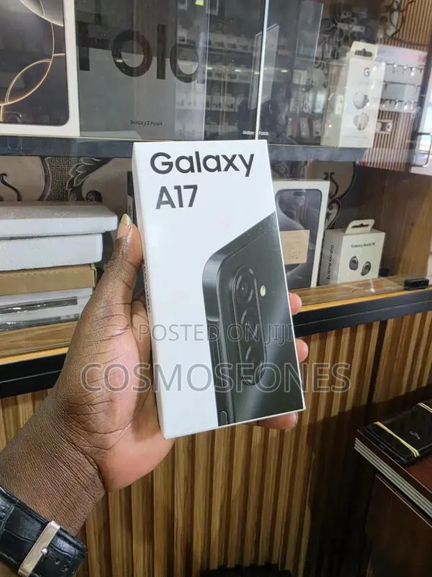 New Samsung Galaxy A17 128 GB Black · Photo 1