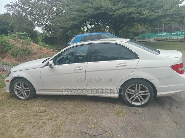 Mercedes-Benz C250 2014 White · Photo 1