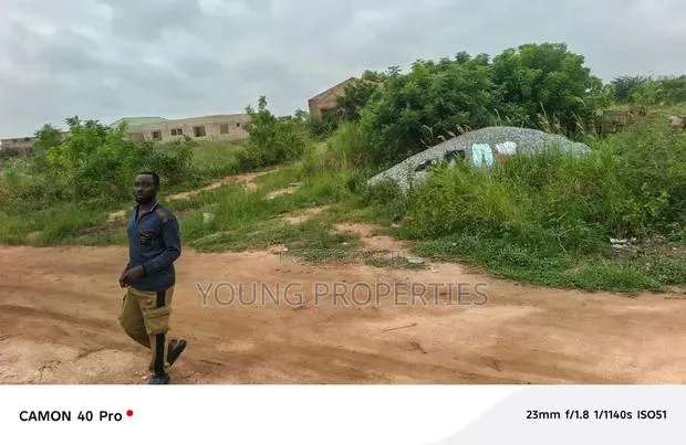 One Plot, Land Amasaman Danchira · Photo 1