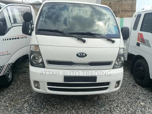 Kia Bongo Box 2010 White for Sale · Photo 1