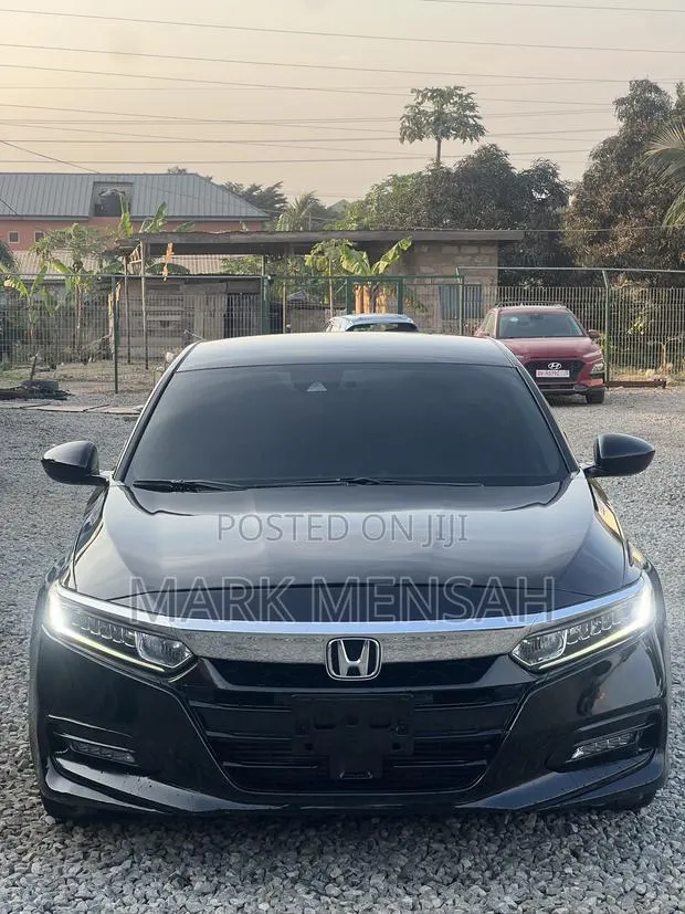 Honda Accord 2018 Black · Photo 1