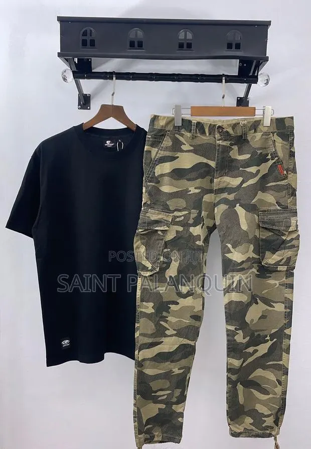 T-Shirt N Side Pocket · Photo 1
