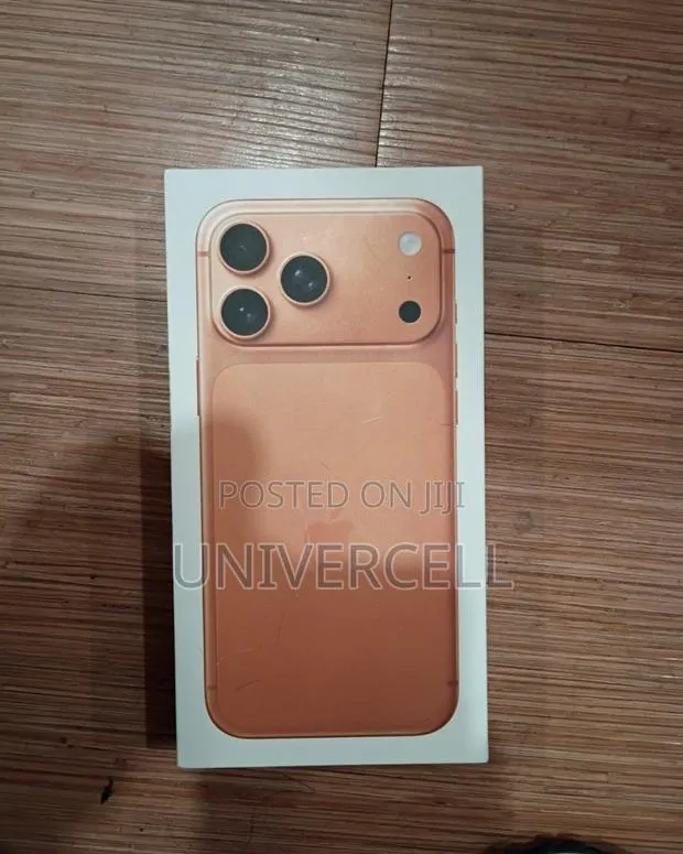 New Apple iPhone 17 Pro Max 512 GB Orange · Photo 1