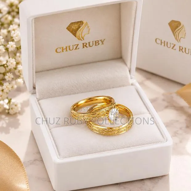 Women's Sleek Two Piece Wedding Ring (Includes Free Ring Box) · Photo 1