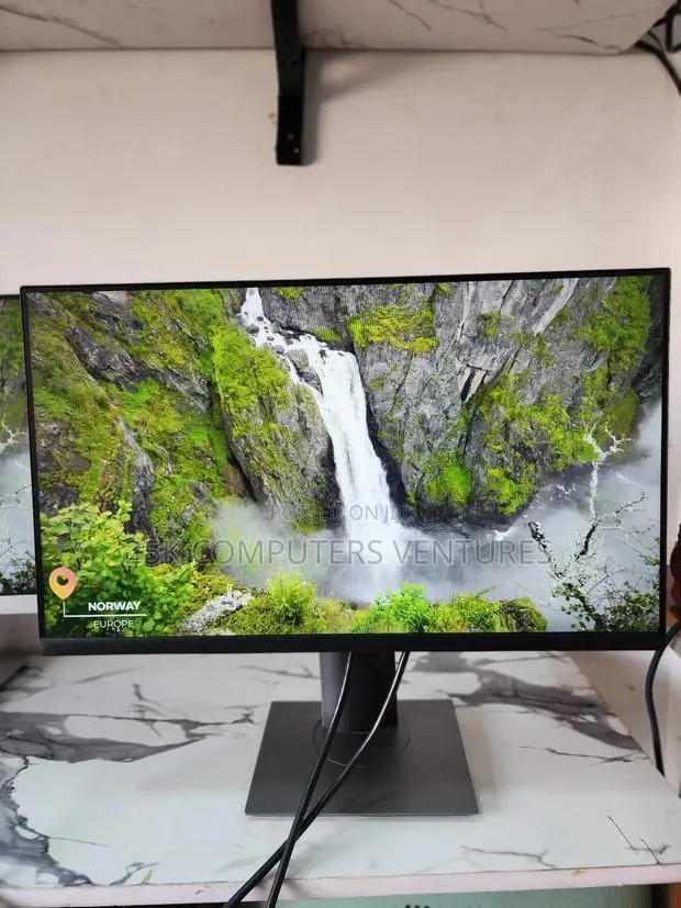 Dell P2422h 24" FHD Ips Monitor | 60hz, Usb Hub, Hdmi · Photo 1
