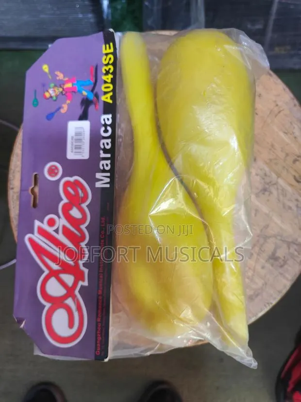 Plastic Maracas · Photo 2