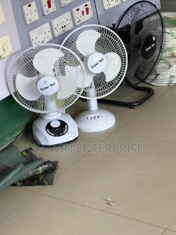 Solar Table Top Fan With Bluetooth · Photo 1