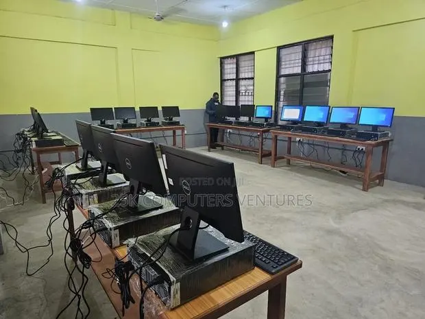 Destop Computers for Computer Lab / It Lab (Schools) - Bulk · Photo 1