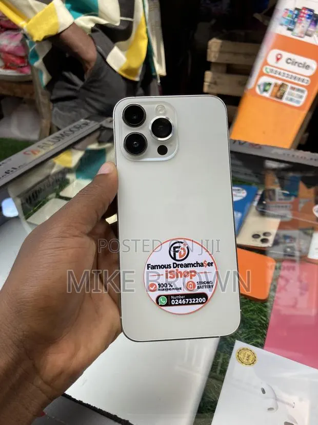 Apple iPhone 14 Pro Max 128 GB White · Photo 1