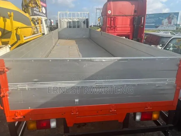 Hyundai 16 Tonnes Truck · Photo 1