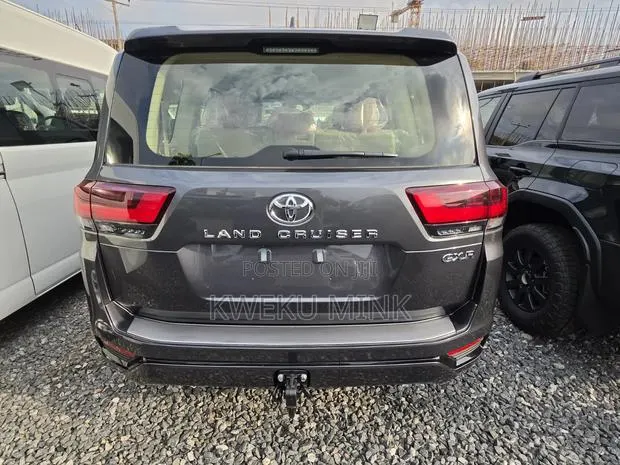 New Toyota Land Cruiser 2025 Gray · Photo 1