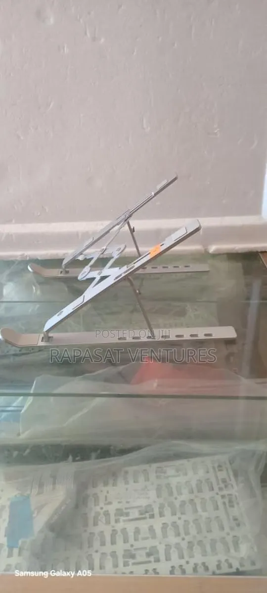 Laptop Stand Xx · Photo 1