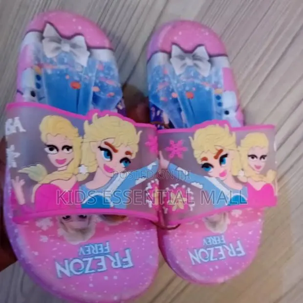 Cartoon Slippers for Children · Photo 2