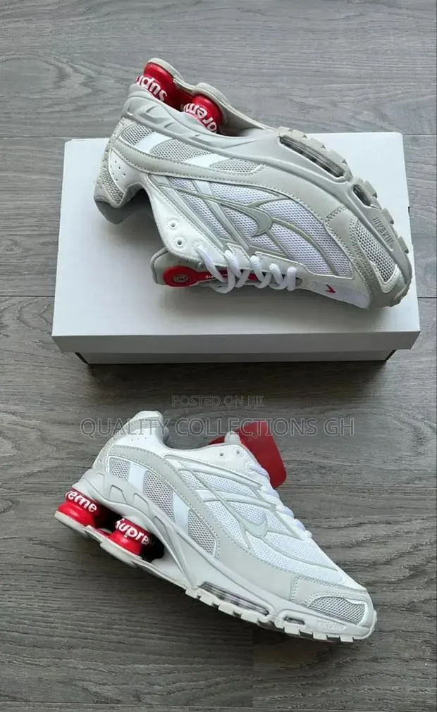Nike Supreme Ash Shox · Photo 1