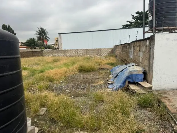 Roadside Commercial Land for Rent at Dome Market · Photo 3