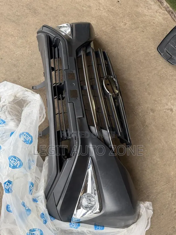 Toyota Rush 2017,2018,2019,2020, Front Bumper Complete · Photo 1