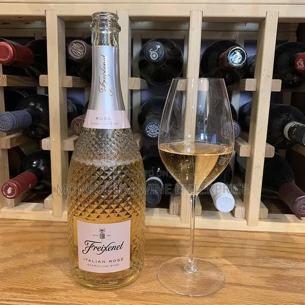 Freixenet Italian Rose Extra Dry Sparkling Wine 75cl · Photo 1