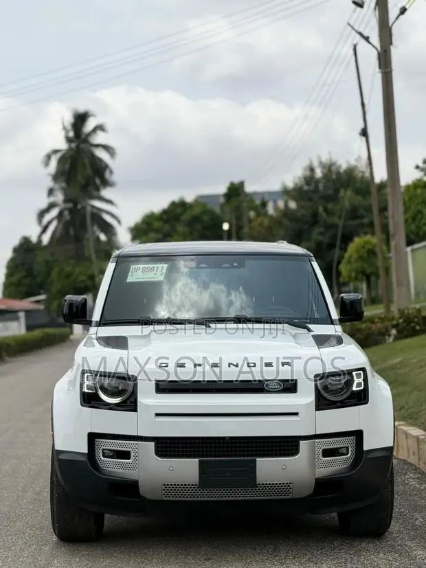 Land Rover Defender S 2021 White · Photo 1