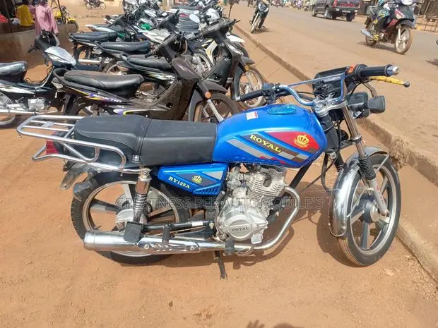 Royal Motorcycle 2023 Blue · Photo 1