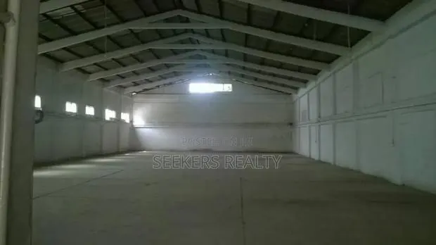 Warehouse for Rent Within Labone · Photo 1