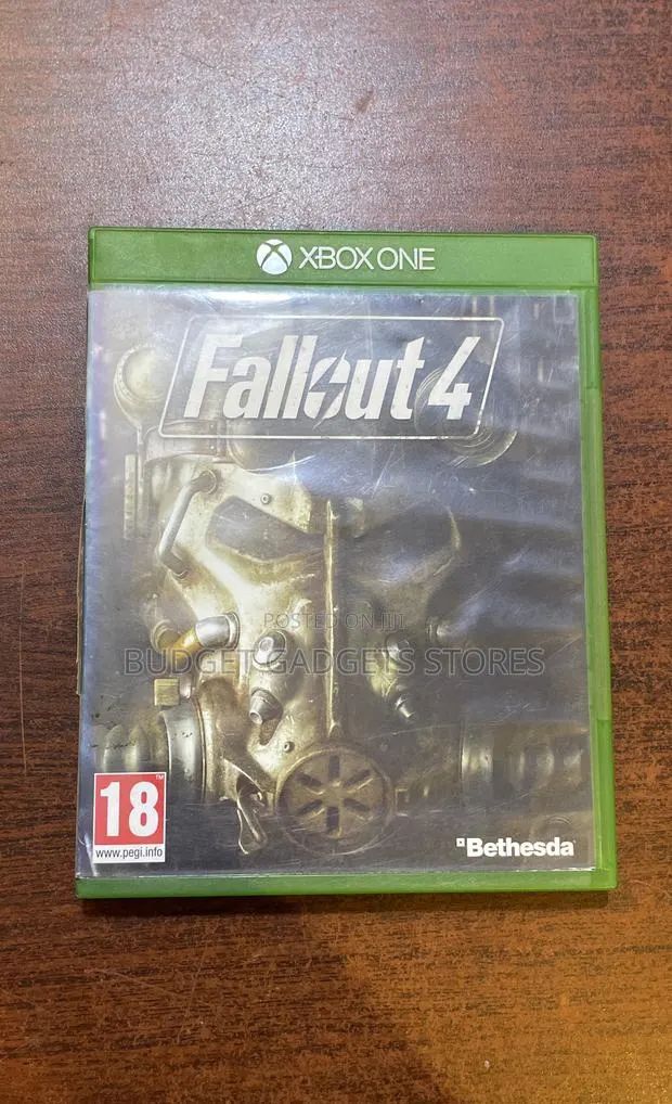 Fallout 4 Xbox One Game Disk · Photo 1
