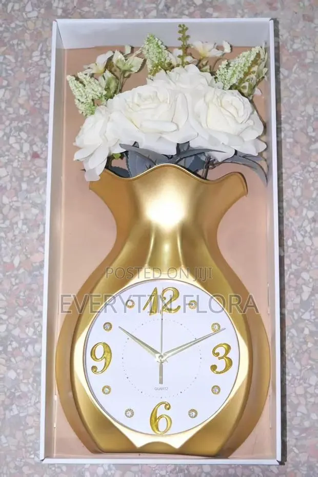 Vase and Floral Wall Clock · Photo 1