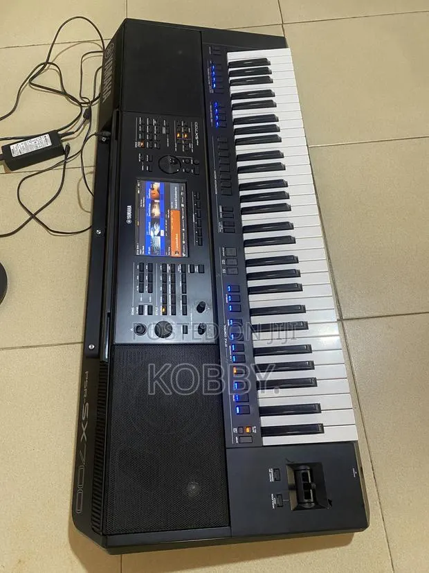 Yamaha PSR Sx700 · Photo 1