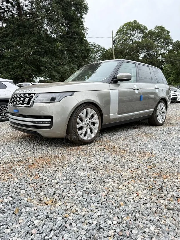 Land Rover Range Rover 3.0L V6 Supercharged HSE 2019 Gold · Photo 1