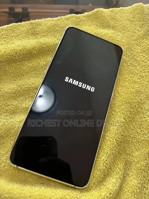 Samsung Galaxy A80 128 GB Gold · Photo 1