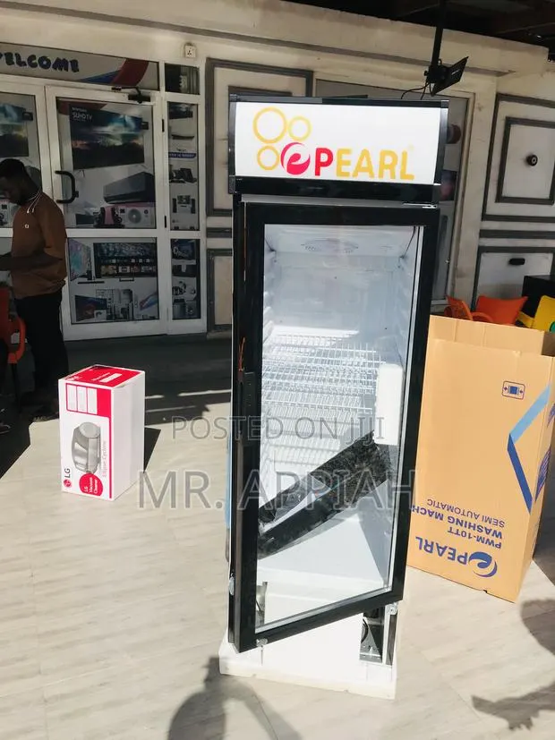 Quality Pearl PVC-316-2b Single Door Display Fridge. · Photo 1