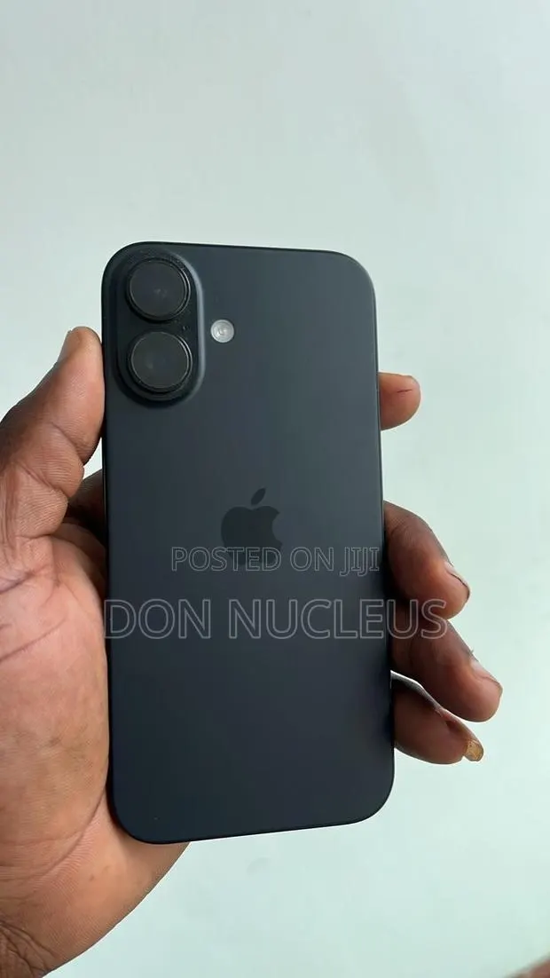 Apple iPhone 16 128 GB Black · Photo 1