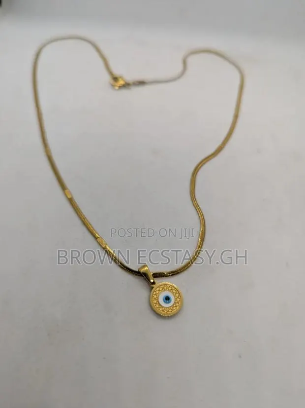 Blue Eye Necklace · Photo 1
