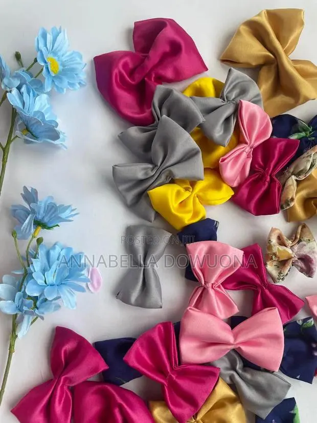 12pieces Mixed Mini Satin Bows · Photo 4