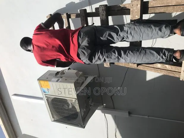 Professional in All Kinds of Air Conditioning Work · Photo 1