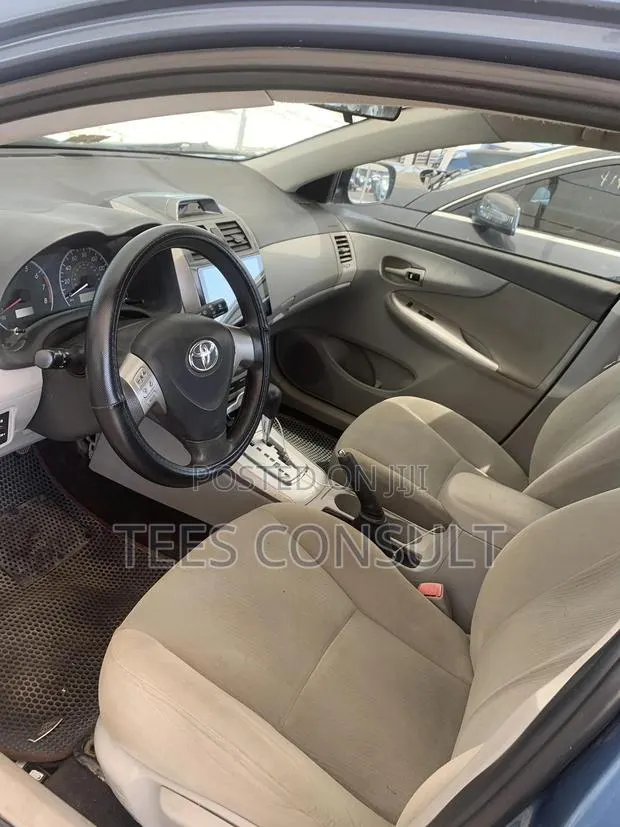 Toyota Corolla 2013 Blue · Photo 1