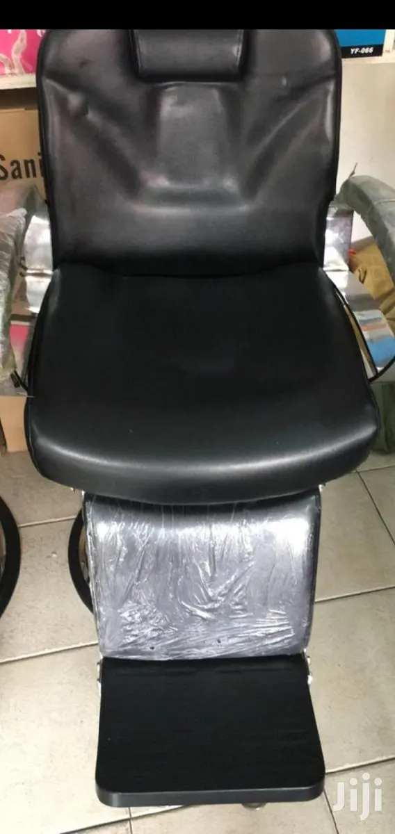 Barbering Chairs · Photo 1
