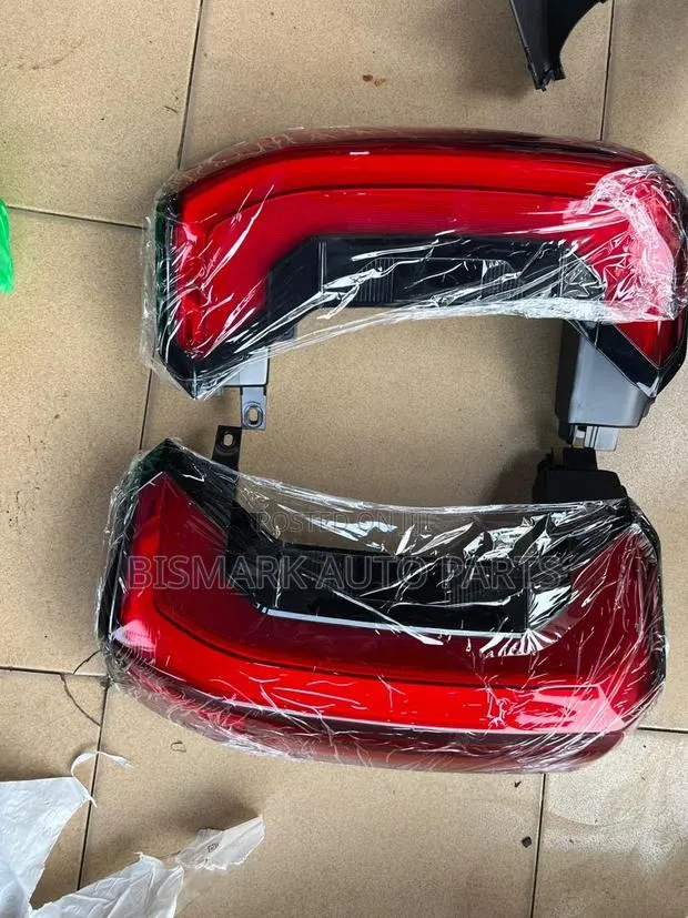 Toyota Tacoma 2023 2024 2025 2026 Taillight Pair · Photo 1