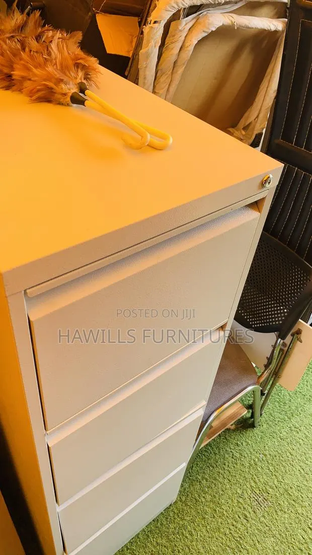 Four Drawer Cabinet · Photo 1