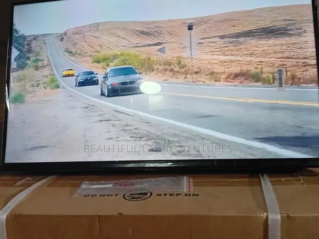 TCL 32” Compact Television for Small Spaces · Photo 1